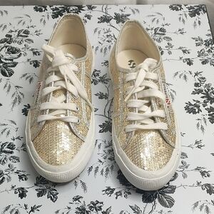 Superga Women's Gold Sneakers with Shimmery‎ Finish Size 6½